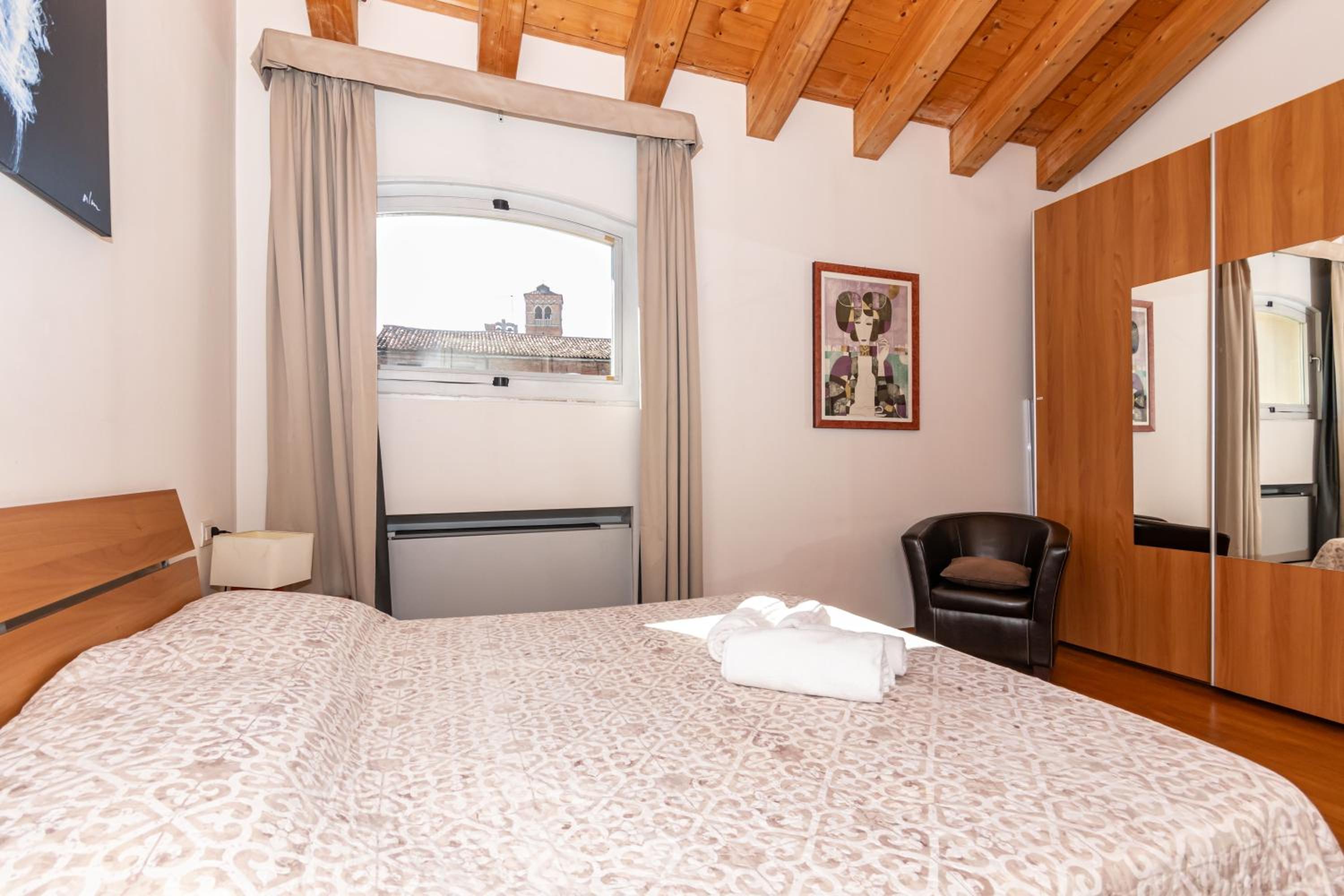 Charming Apartment in Venice!