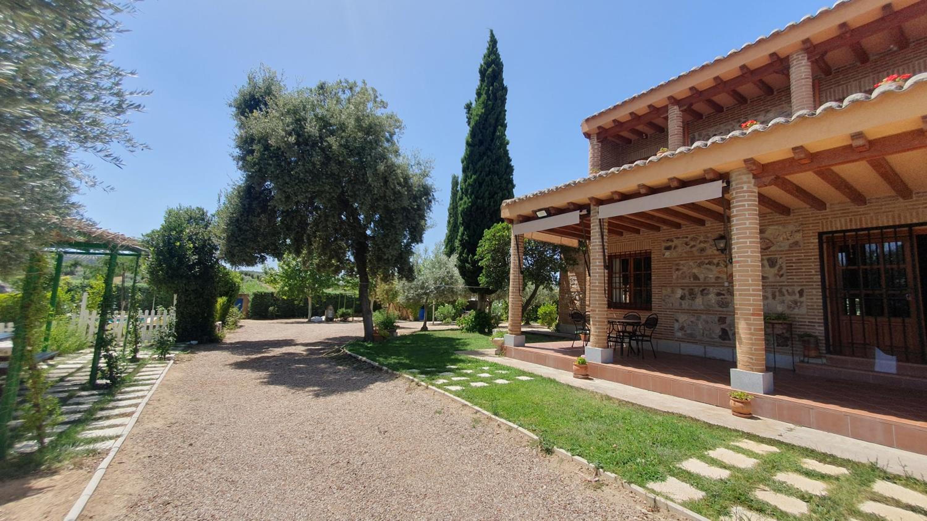 Finca El Arca - Casa Rural con Piscina y Barbacoa view 2