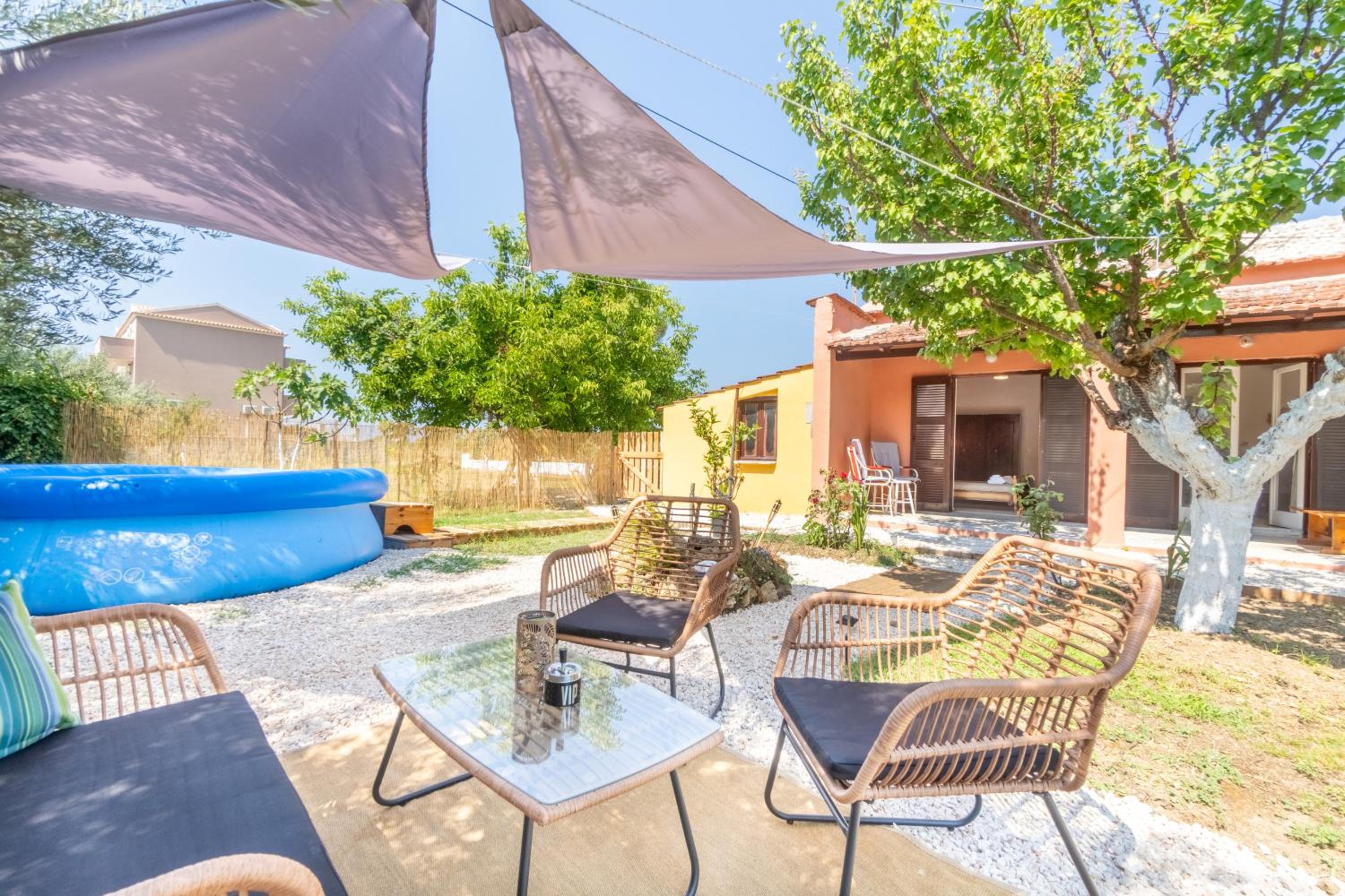 House Konstantinos