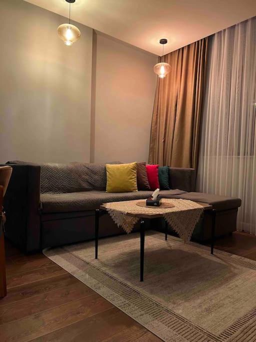 Glamorous Central Apartment