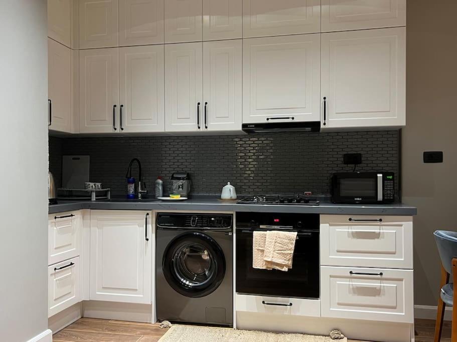 Glamorous Central Apartment