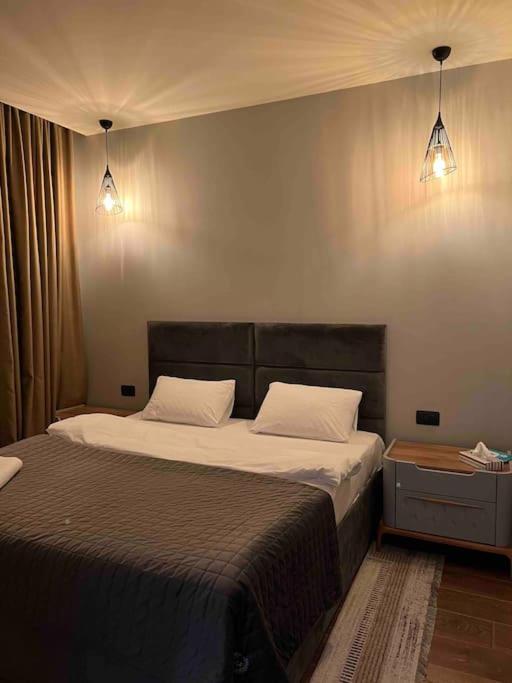 Glamorous Central Apartment