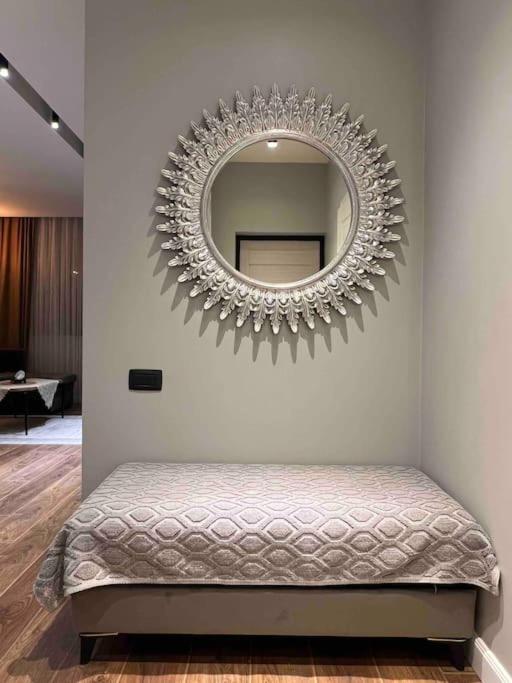 Glamorous Central Apartment
