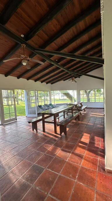 Chalet zona Norte con salida al lago 