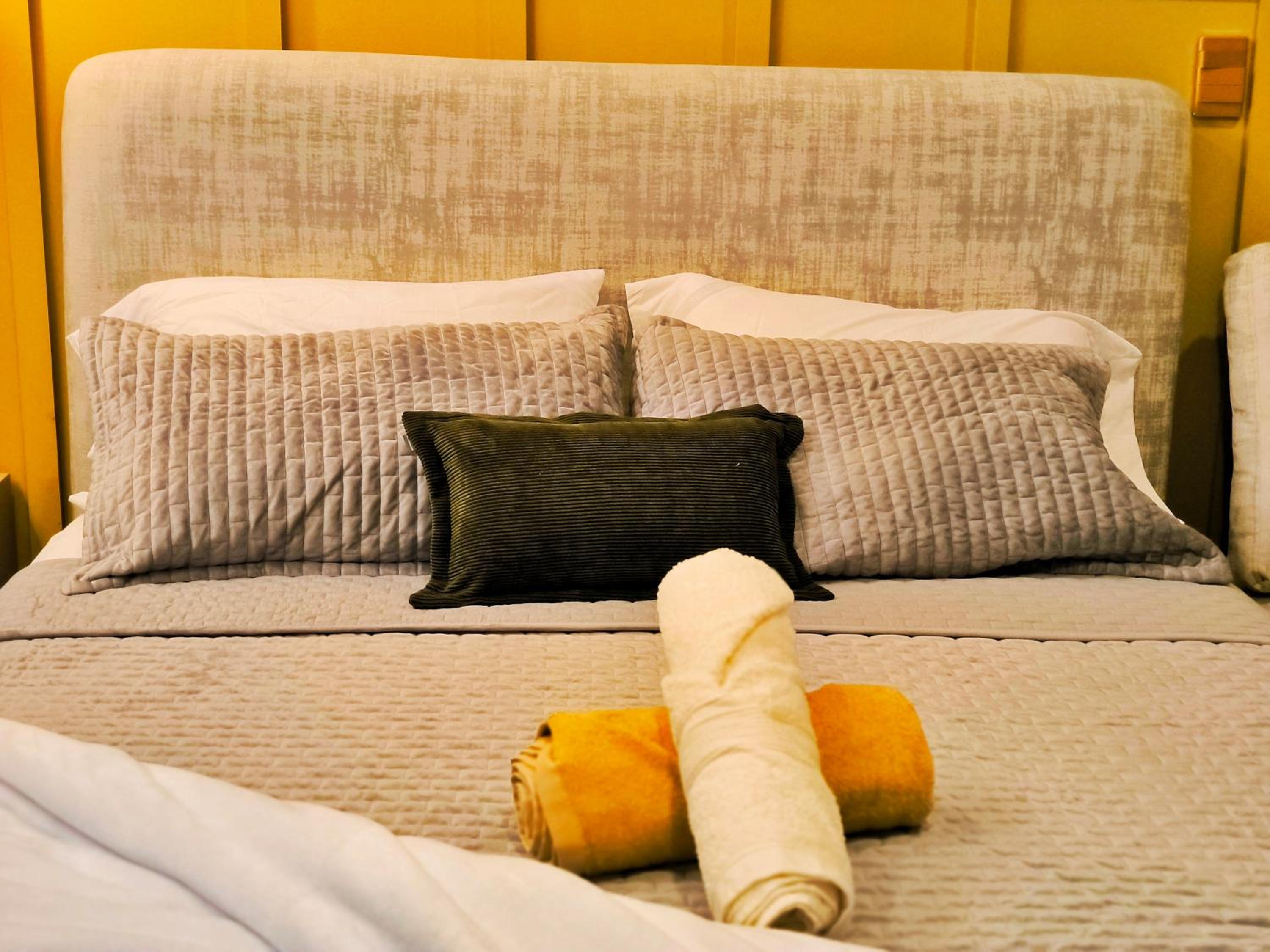 Republica del Salvador Coliving Ecuador XOE