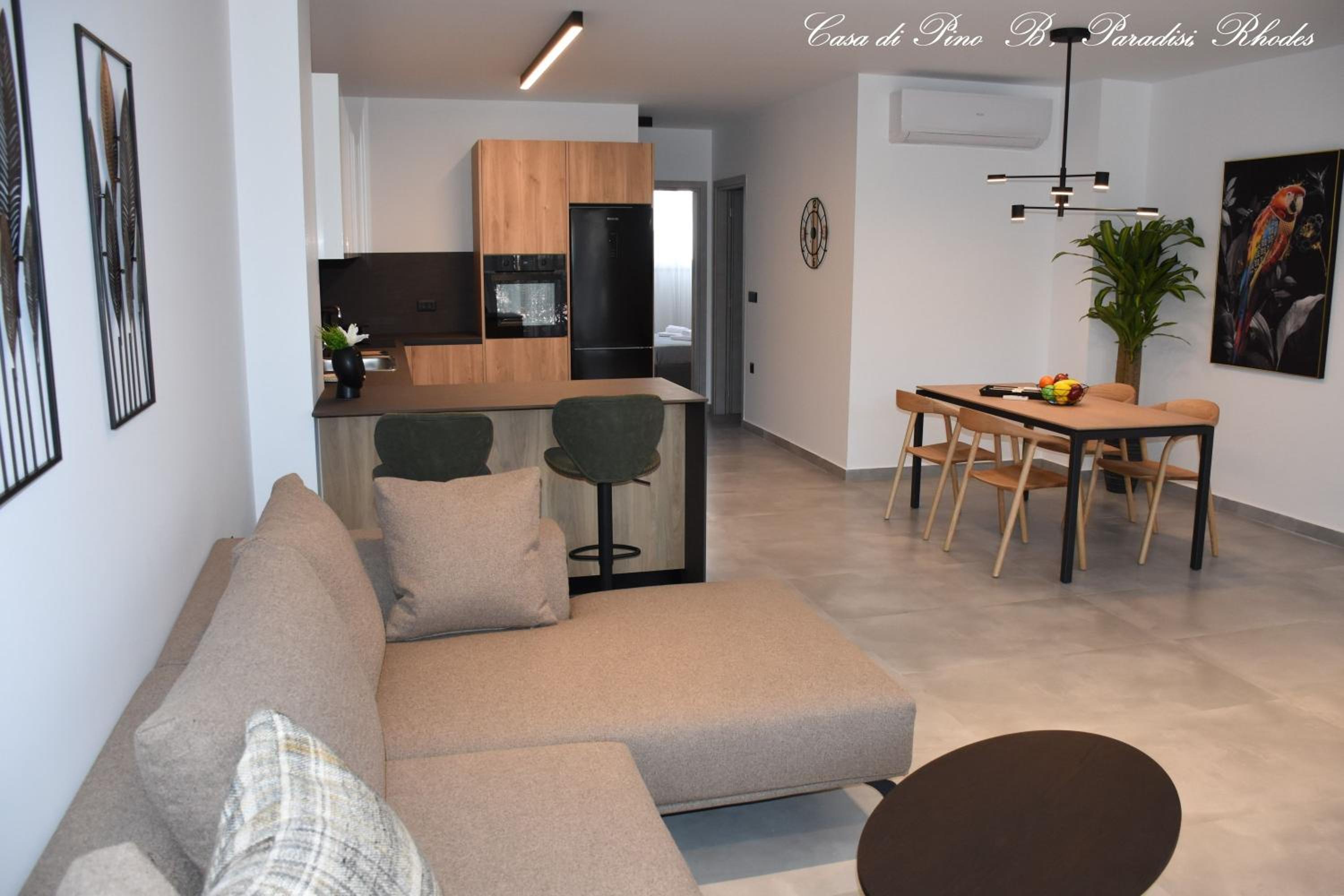 Casa di Pino in Paradisi Square near Airport view 5