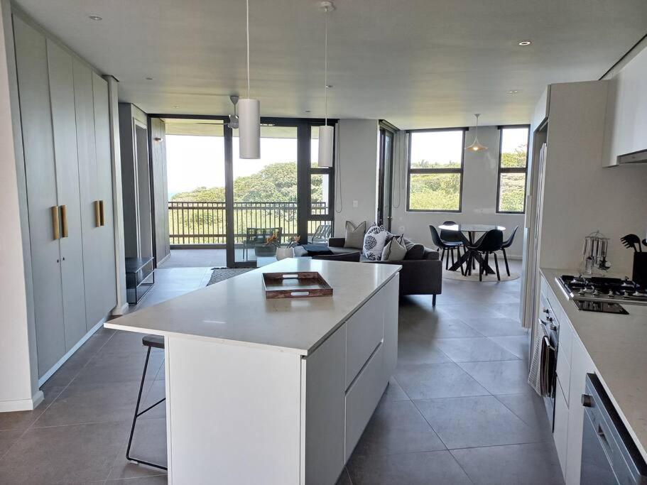 Modern Elaleni Estate Gem! view 4