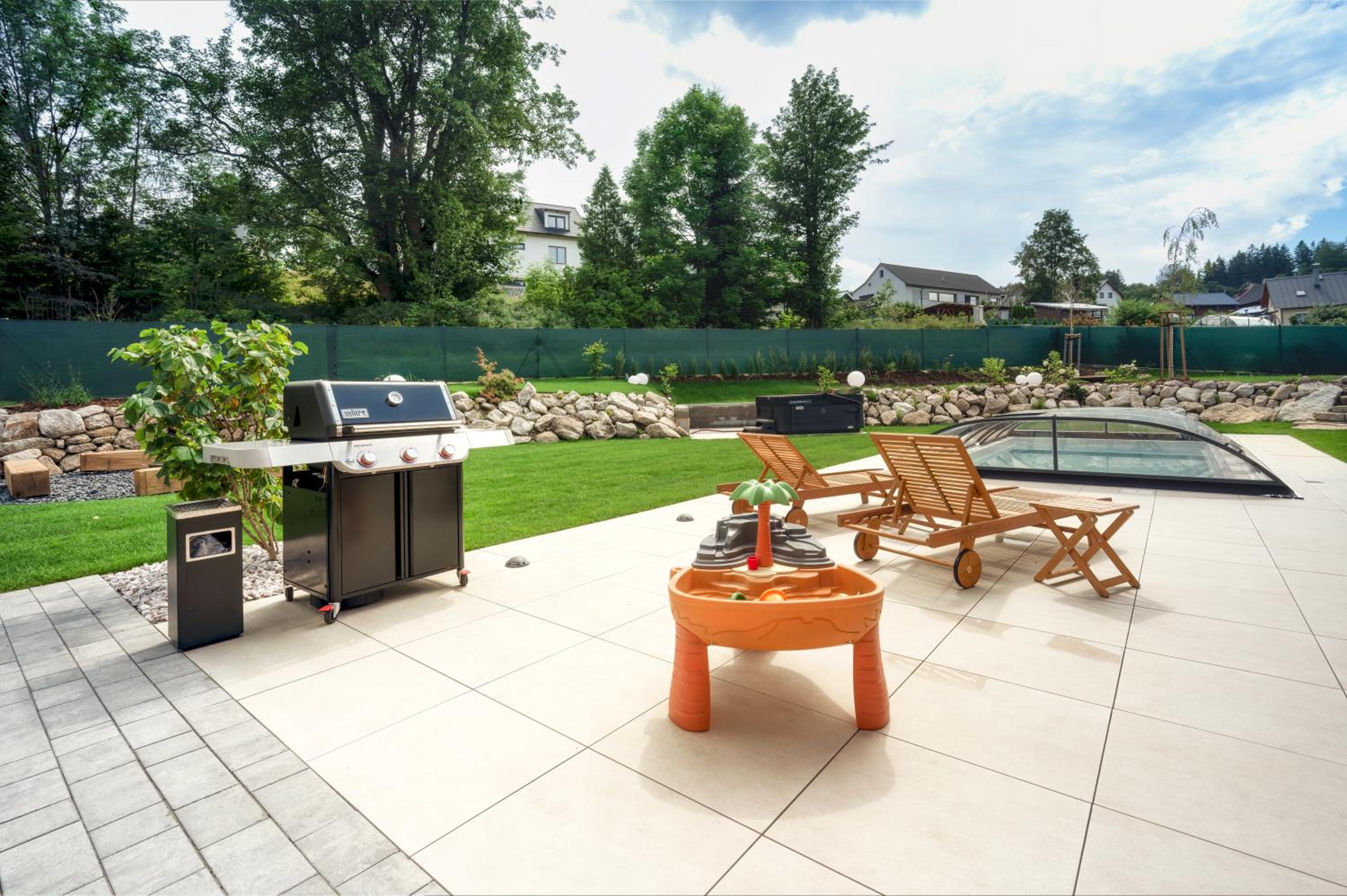 Residence Smržovka - Luxury House with Swimming Pool, Jacuzzi, Garden and BBQ