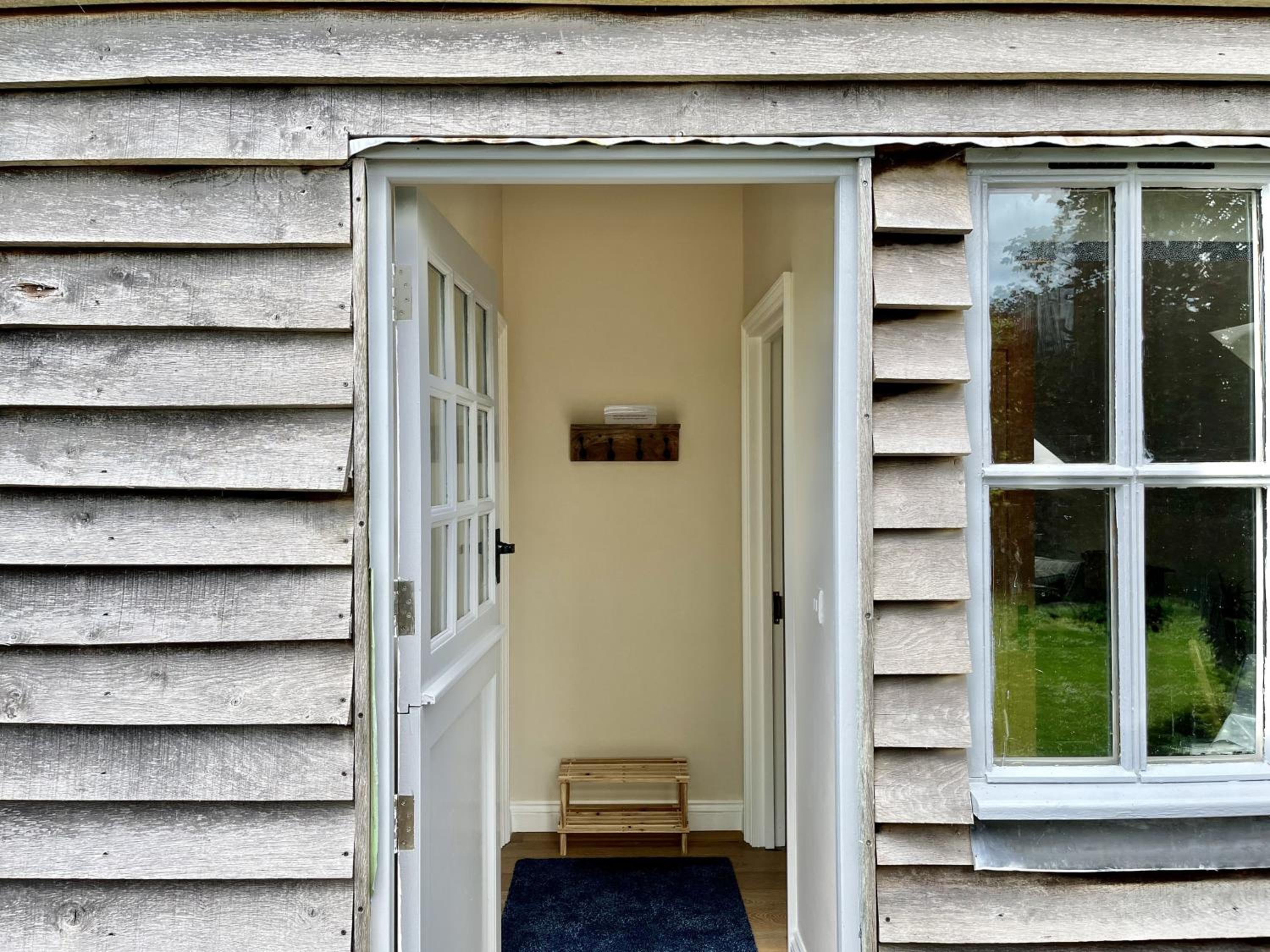 Apple Tree Barn by Inspire Stays