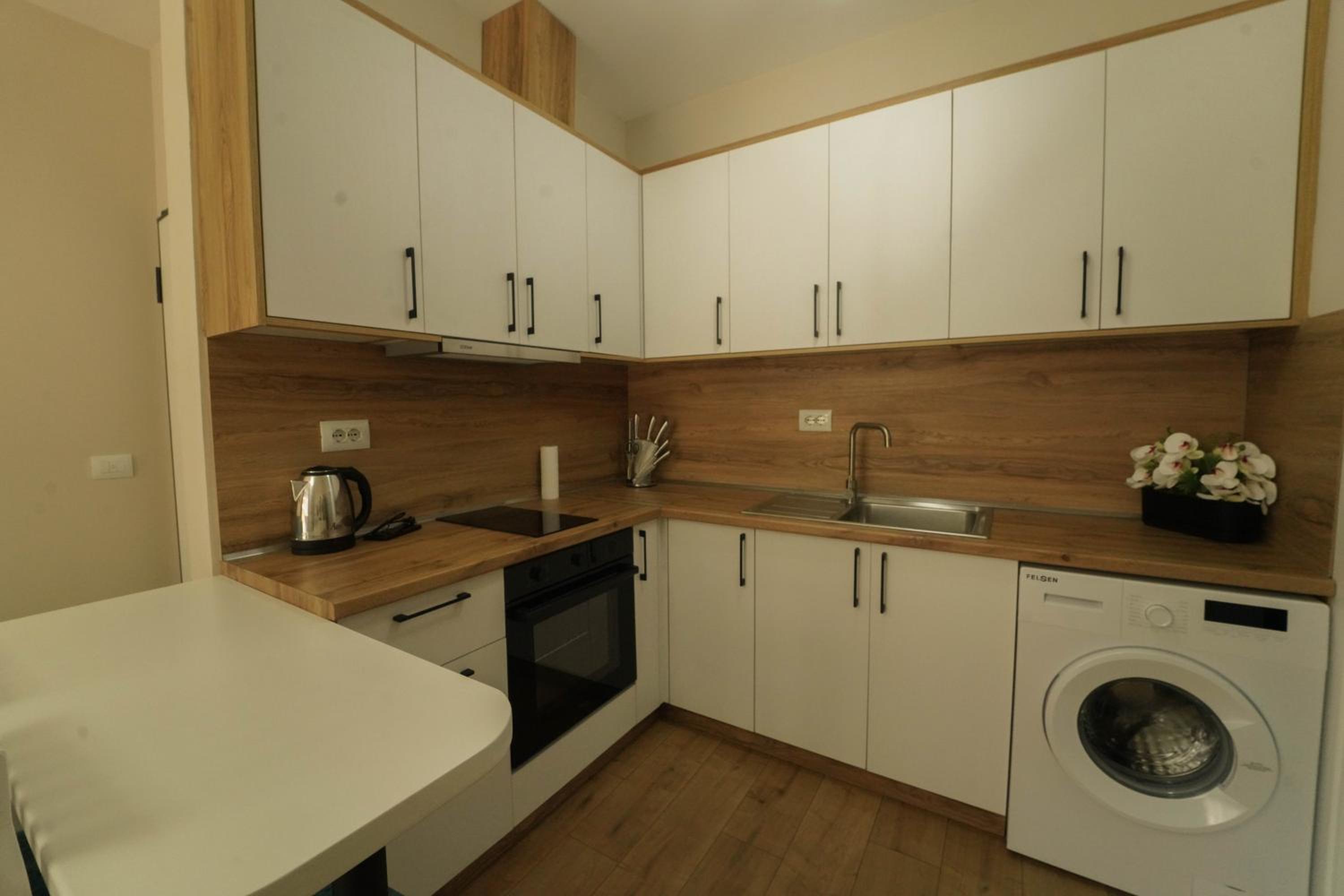 Haris Apartments Tirana