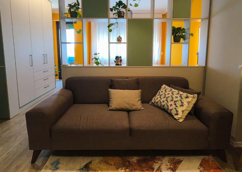 Central Flower Studio Apartment 3