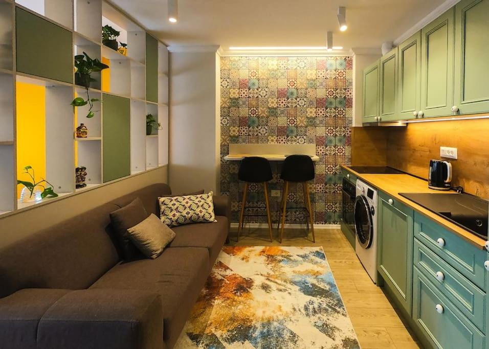 Central Flower Studio Apartment 3