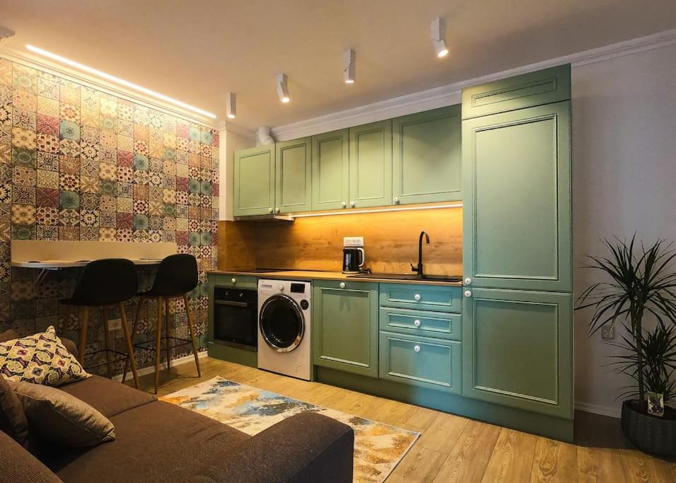 Central Flower Studio Apartment 3
