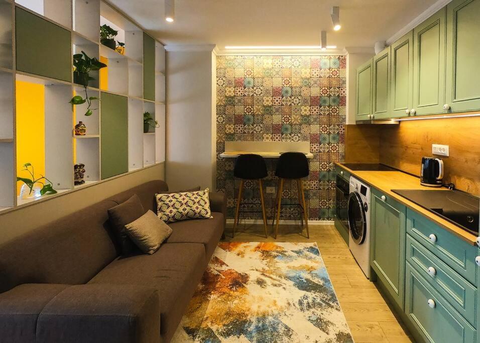 Central Flower Studio Apartment 3