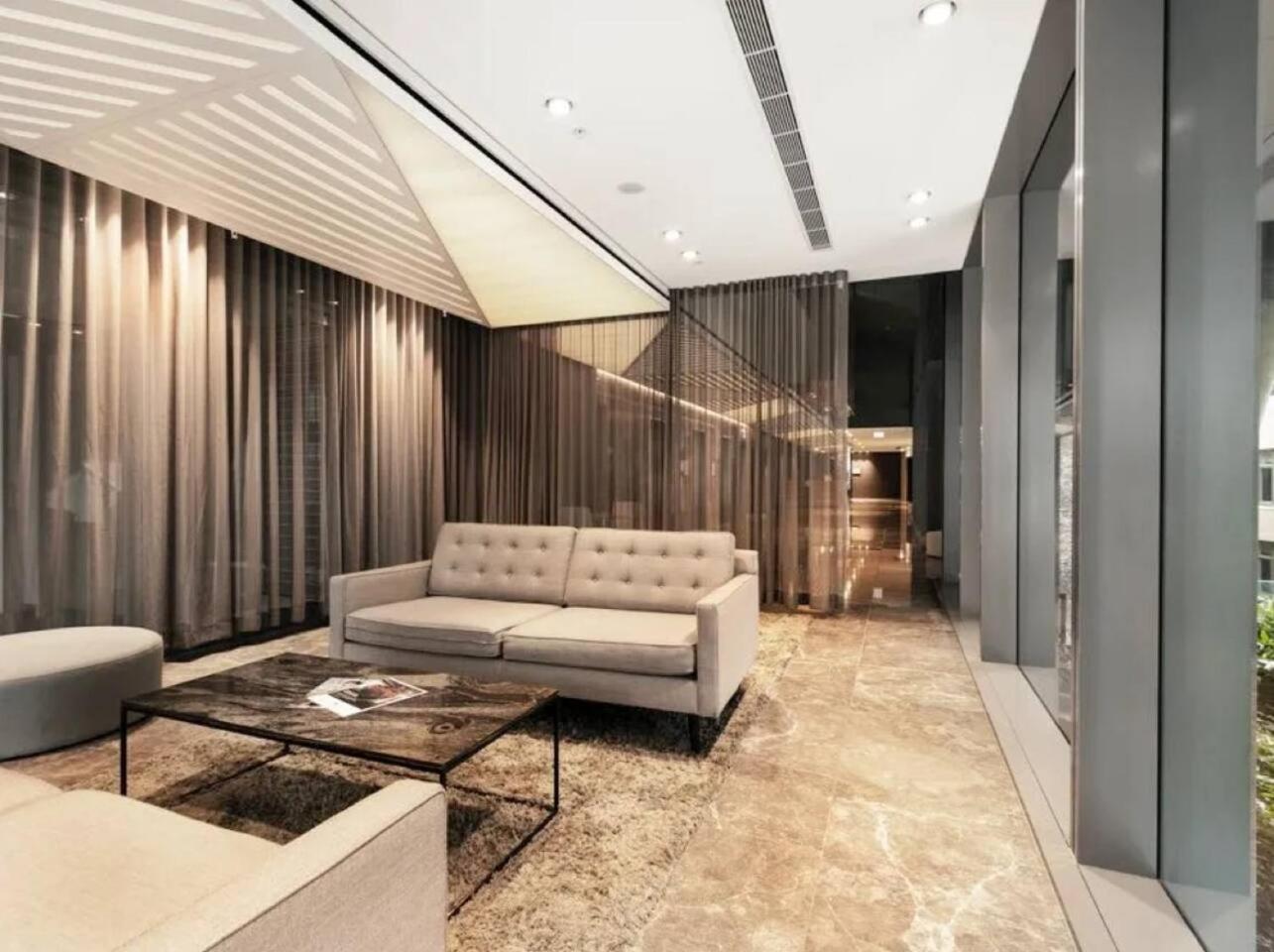 Stylish 2 Bed in Central CBD with Pool & Gym