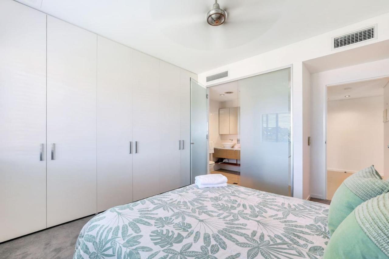 Waterfront Monsoon Suite 2 Bed, 2 Bath Apt