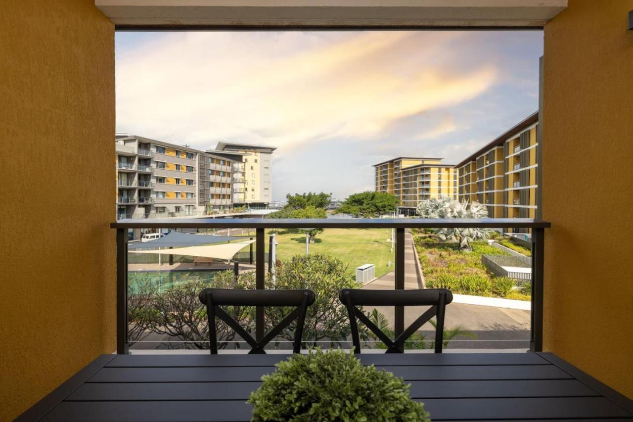 Large and Lovely Waterfront 1 bedroom apartment