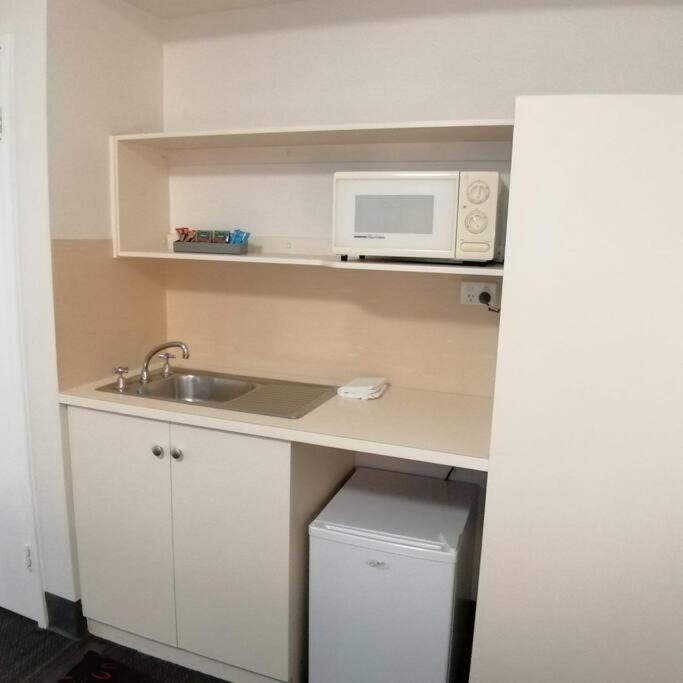 Lovely Studio on Gouger Free WI-FI