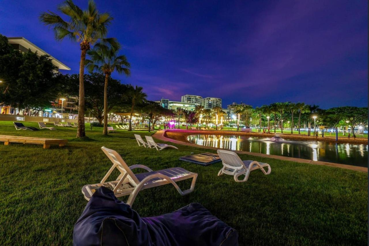 Large and Lovely Waterfront 1 bedroom apartment