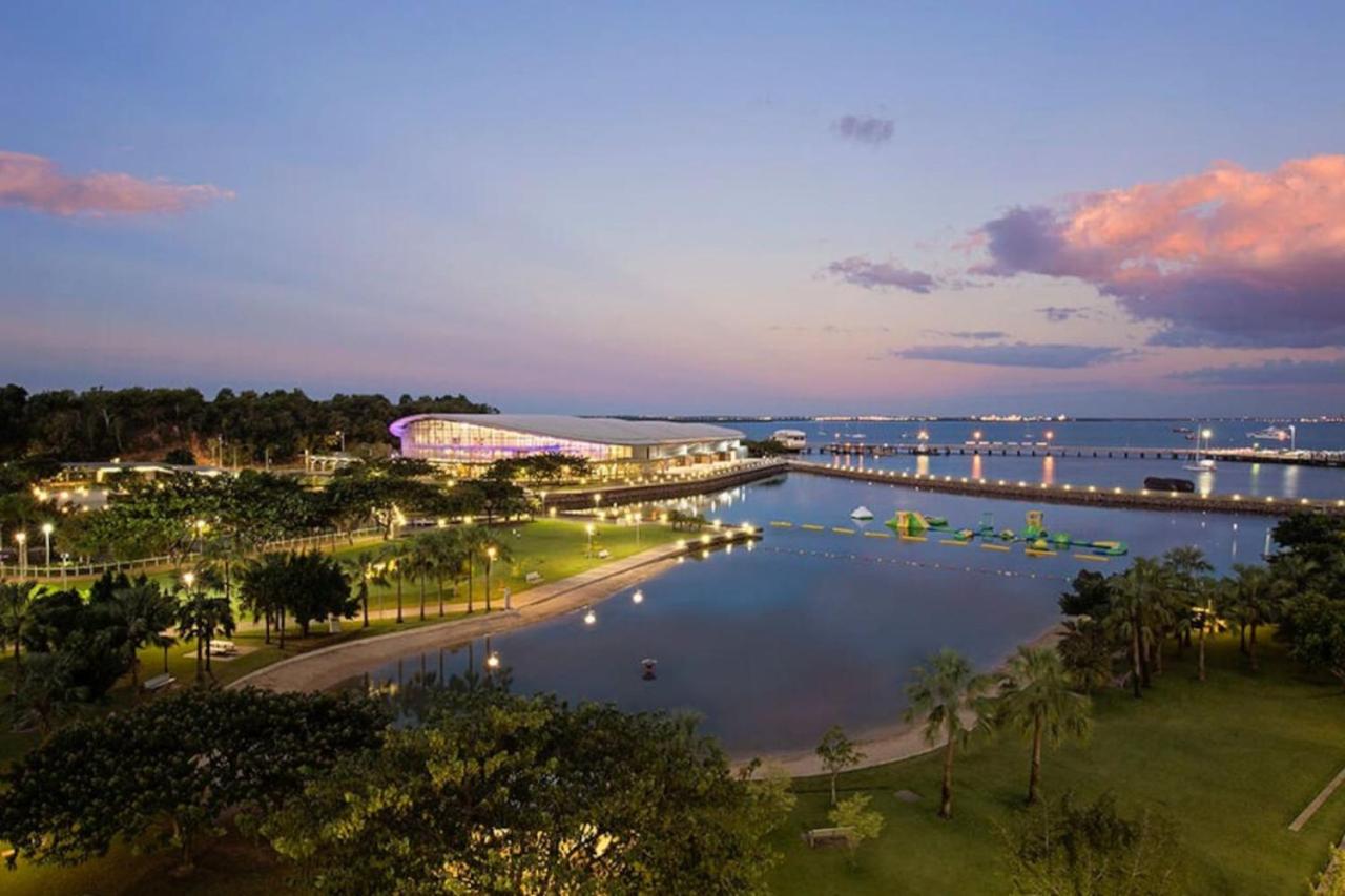 Darwin Esplanade Walk to Waterfront Wines and Waves