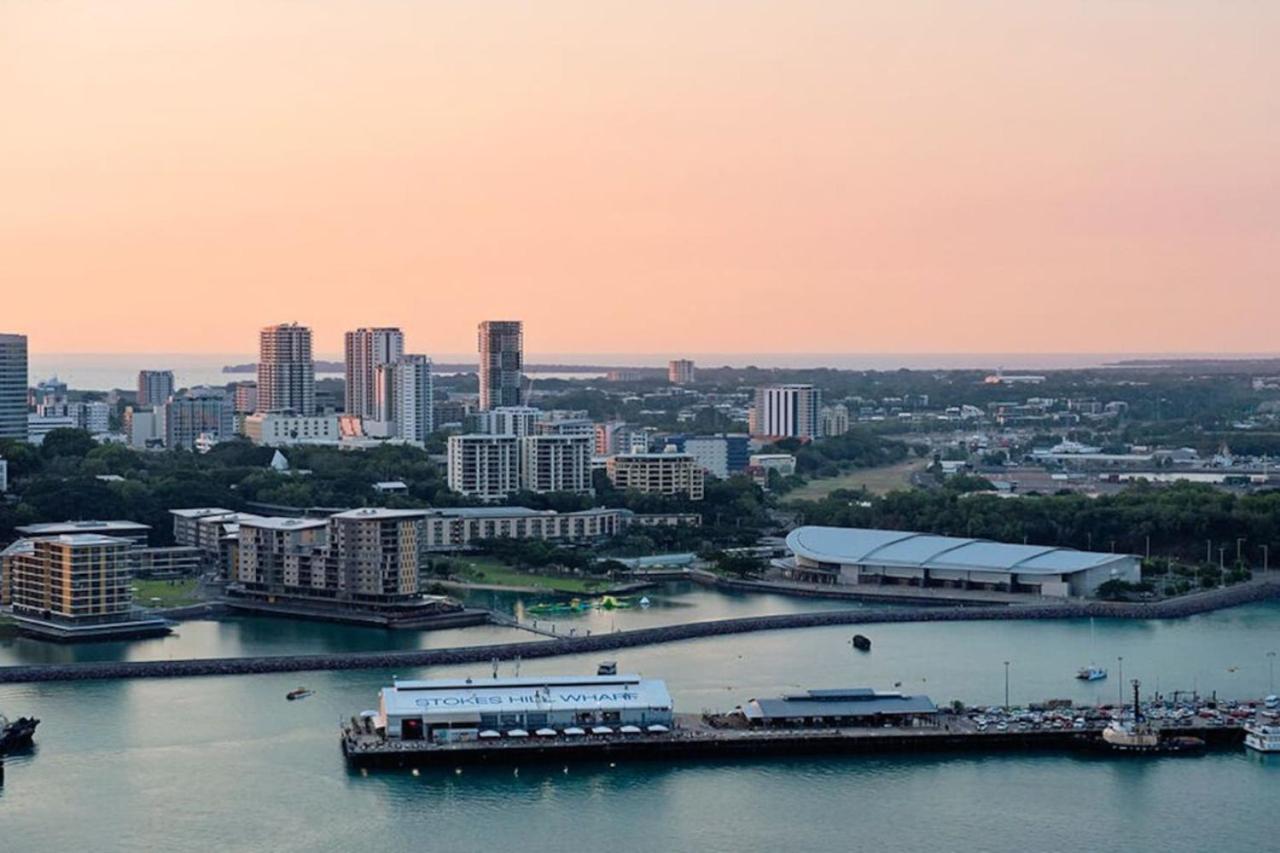 Darwin Esplanade Walk to Waterfront Wines and Waves