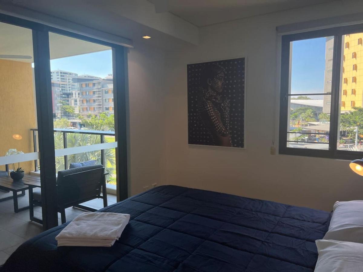 1 bedroom Waterfront Precinct home away from home