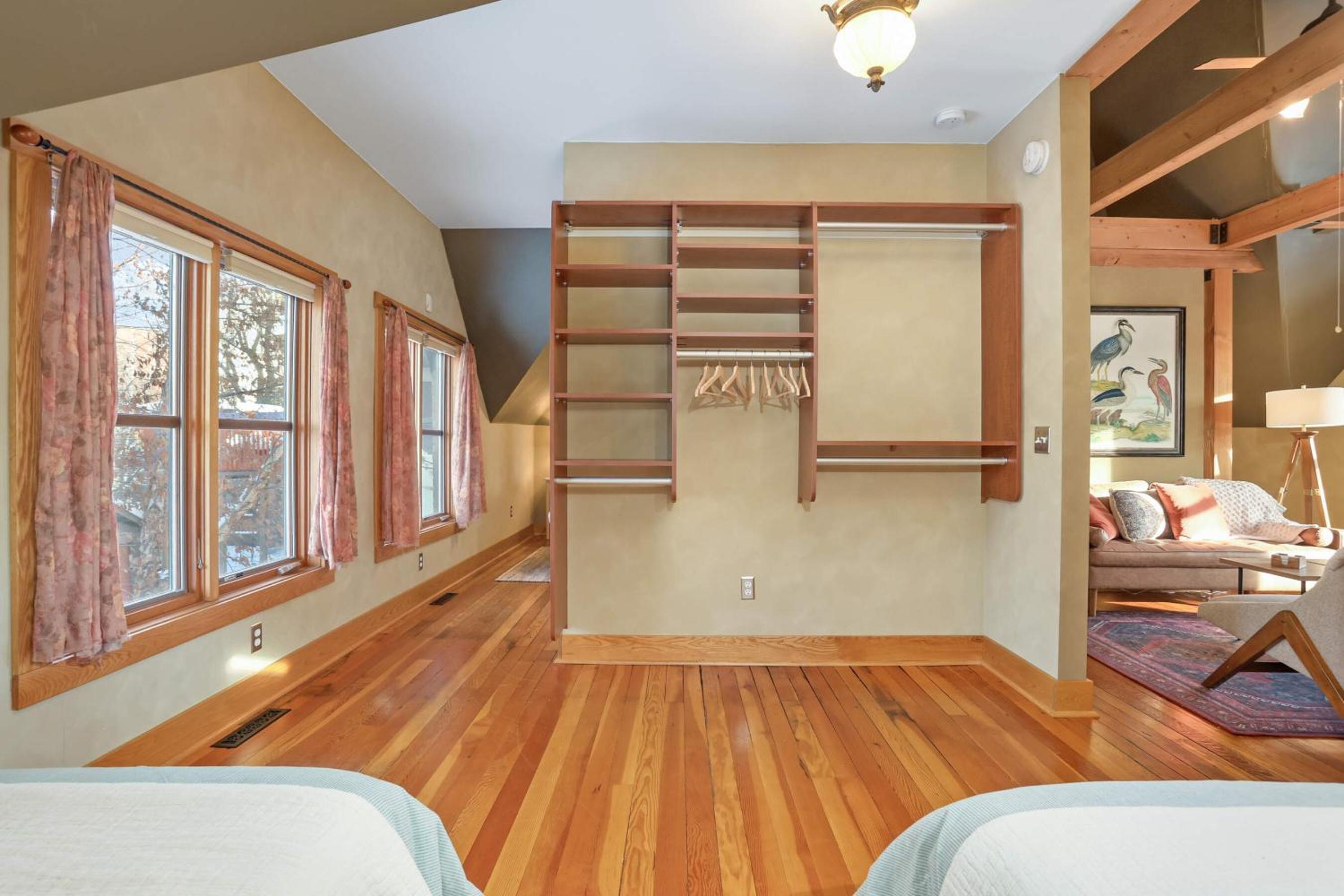 Ekman Carriage House