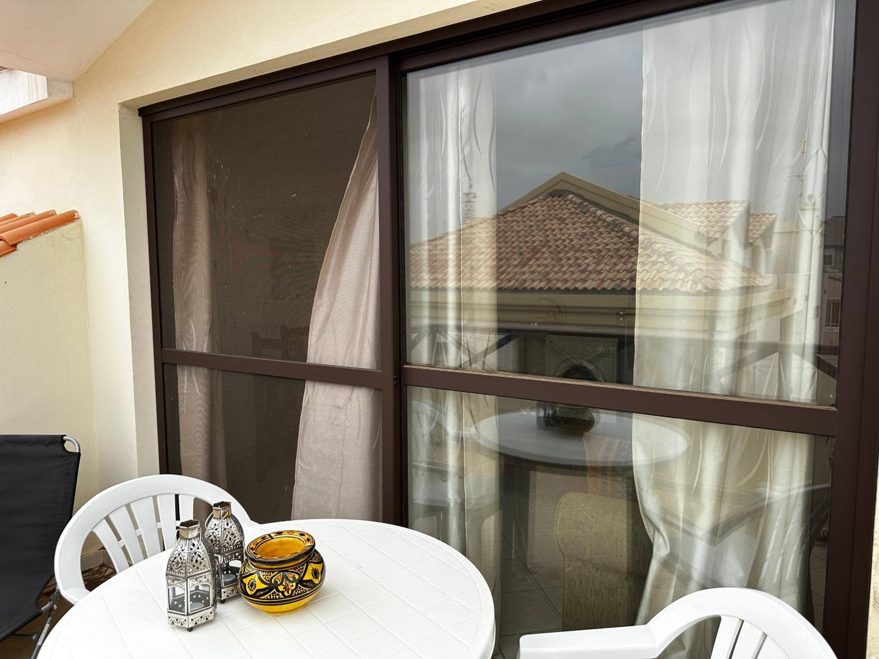 City center and next to beach apartment - Fogo