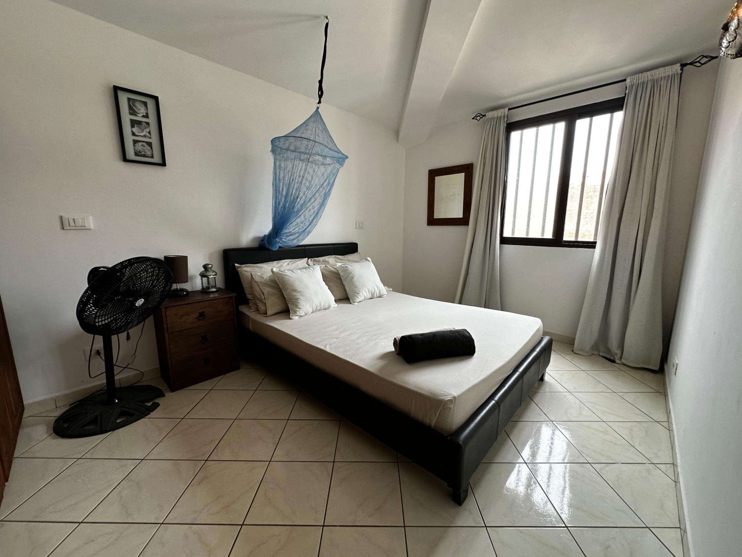 City center and next to beach apartment - Fogo