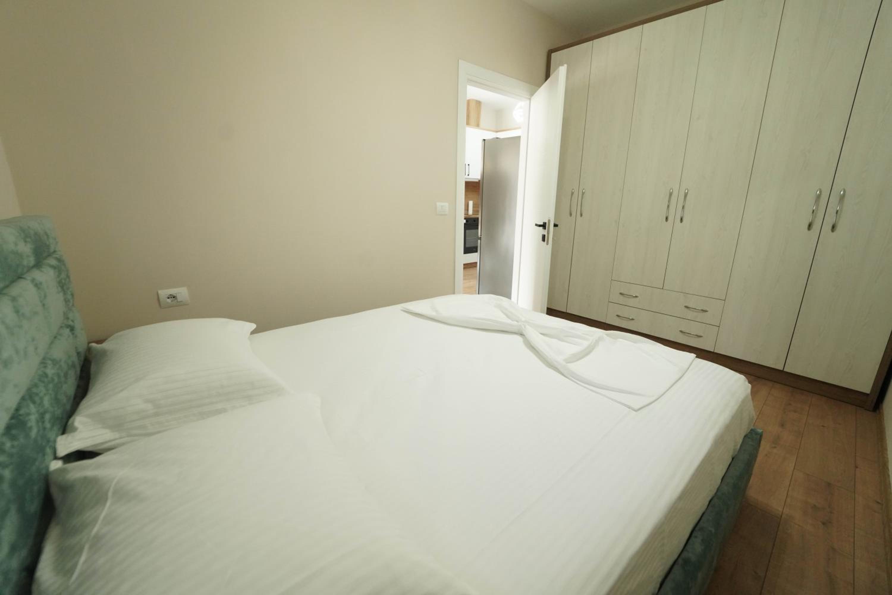 Haris Apartments Tirana