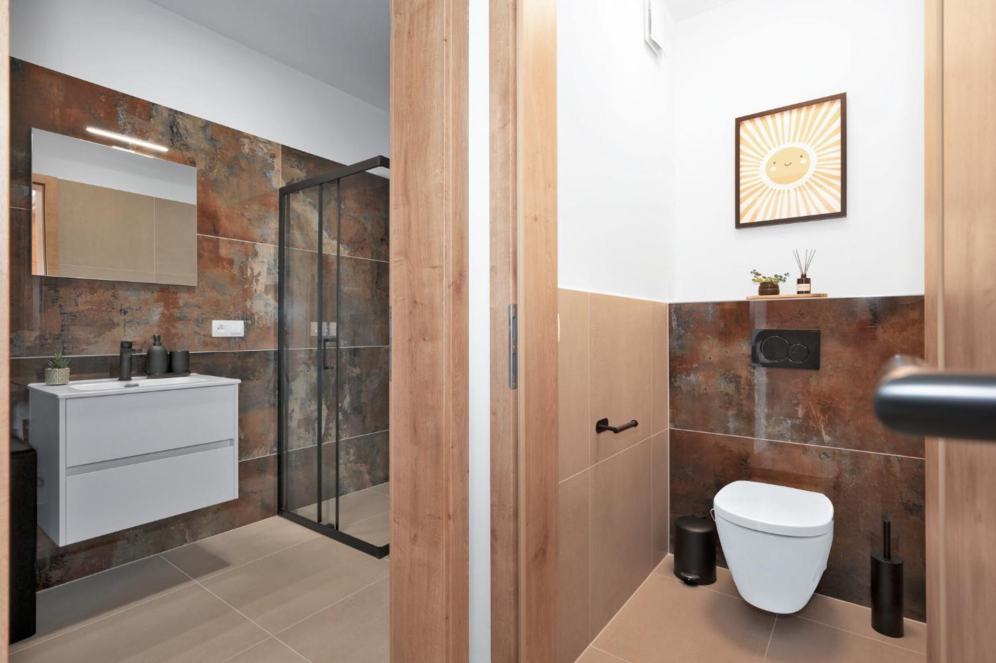Fully equipped Apartments with Terraces, Free garage parking, Netflix & AC - by Apartmány Šlapanice cz