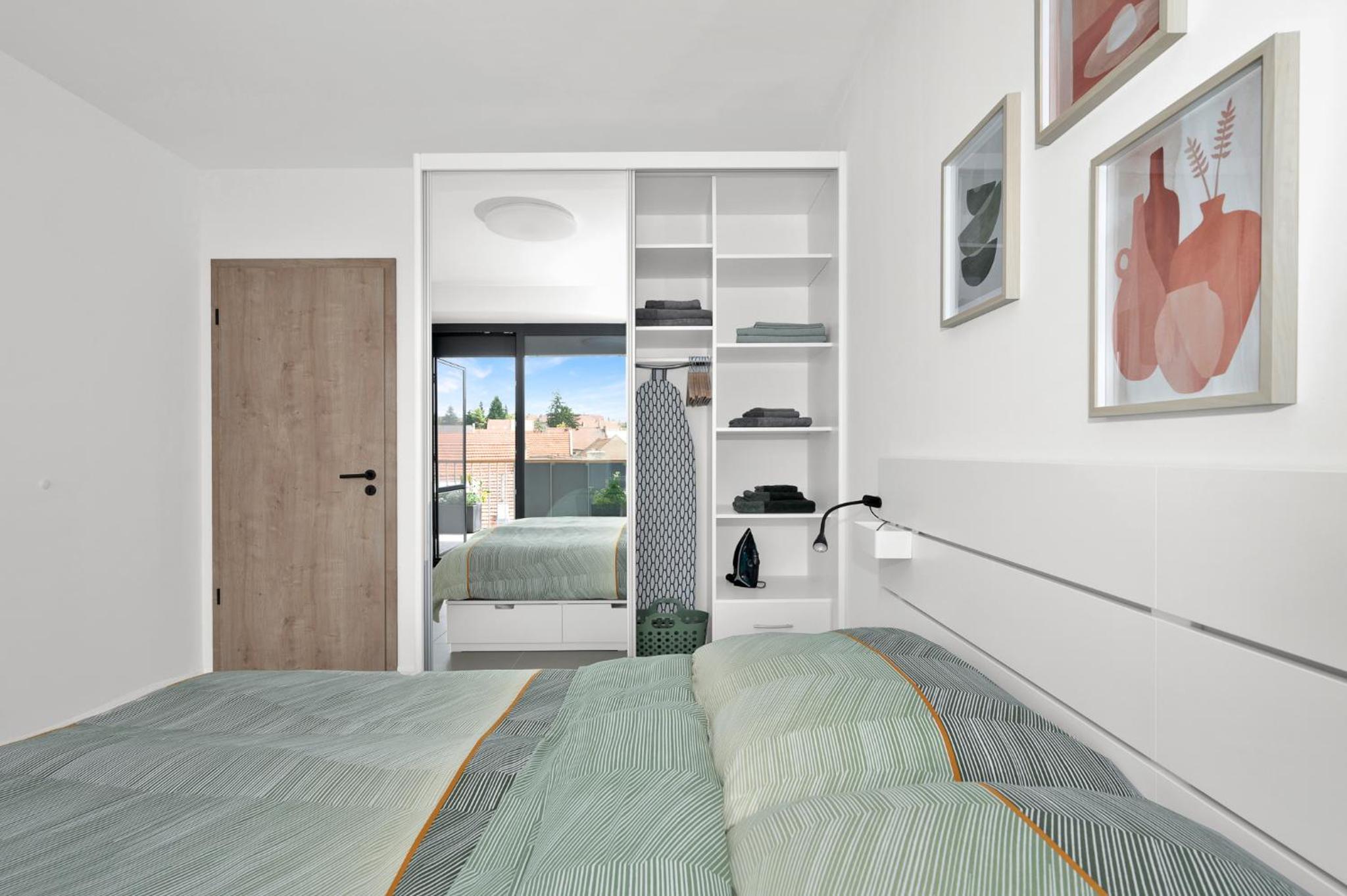 Fully equipped Apartments with Terraces, Free garage parking, Netflix & AC - by Apartmány Šlapanice cz