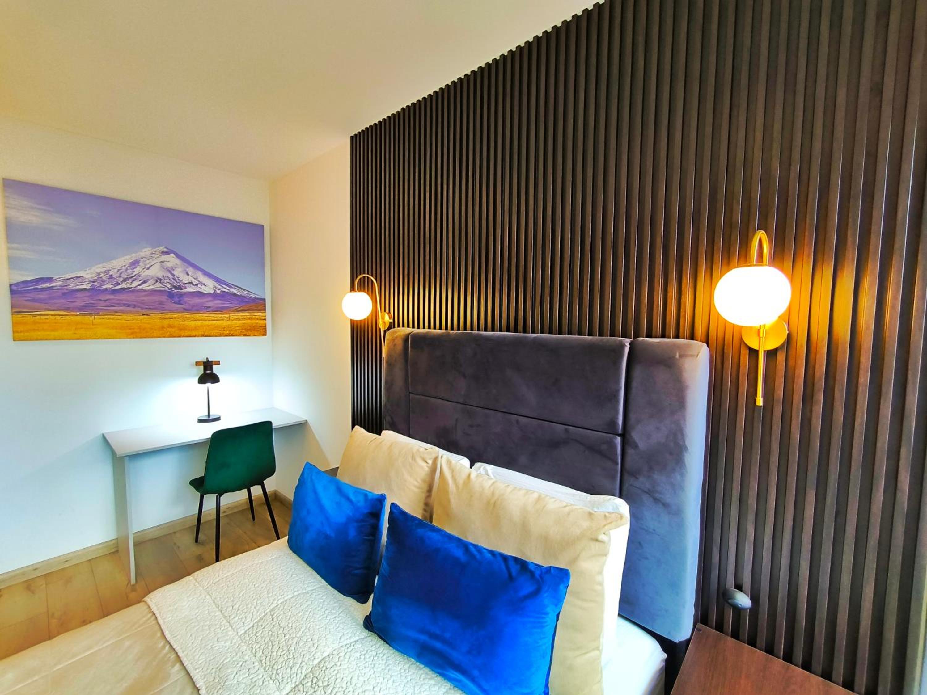 Republica del Salvador Coliving Ecuador XOE