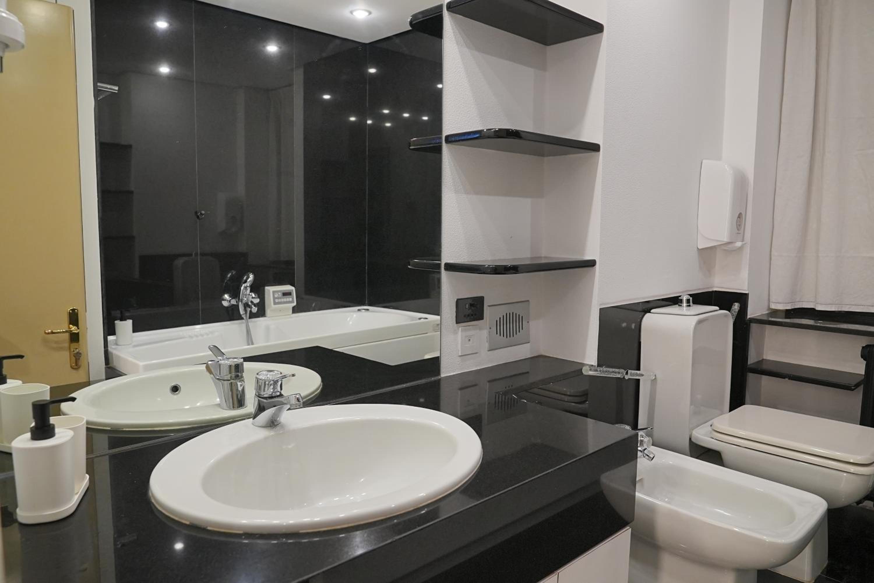 Suite & Premium Room - Centro Bari - Stazione