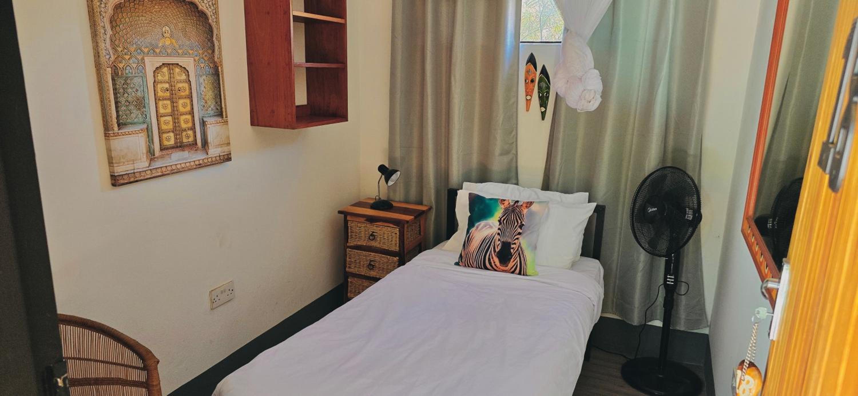 Victoria Falls Backpackers Zambia & Activity centre