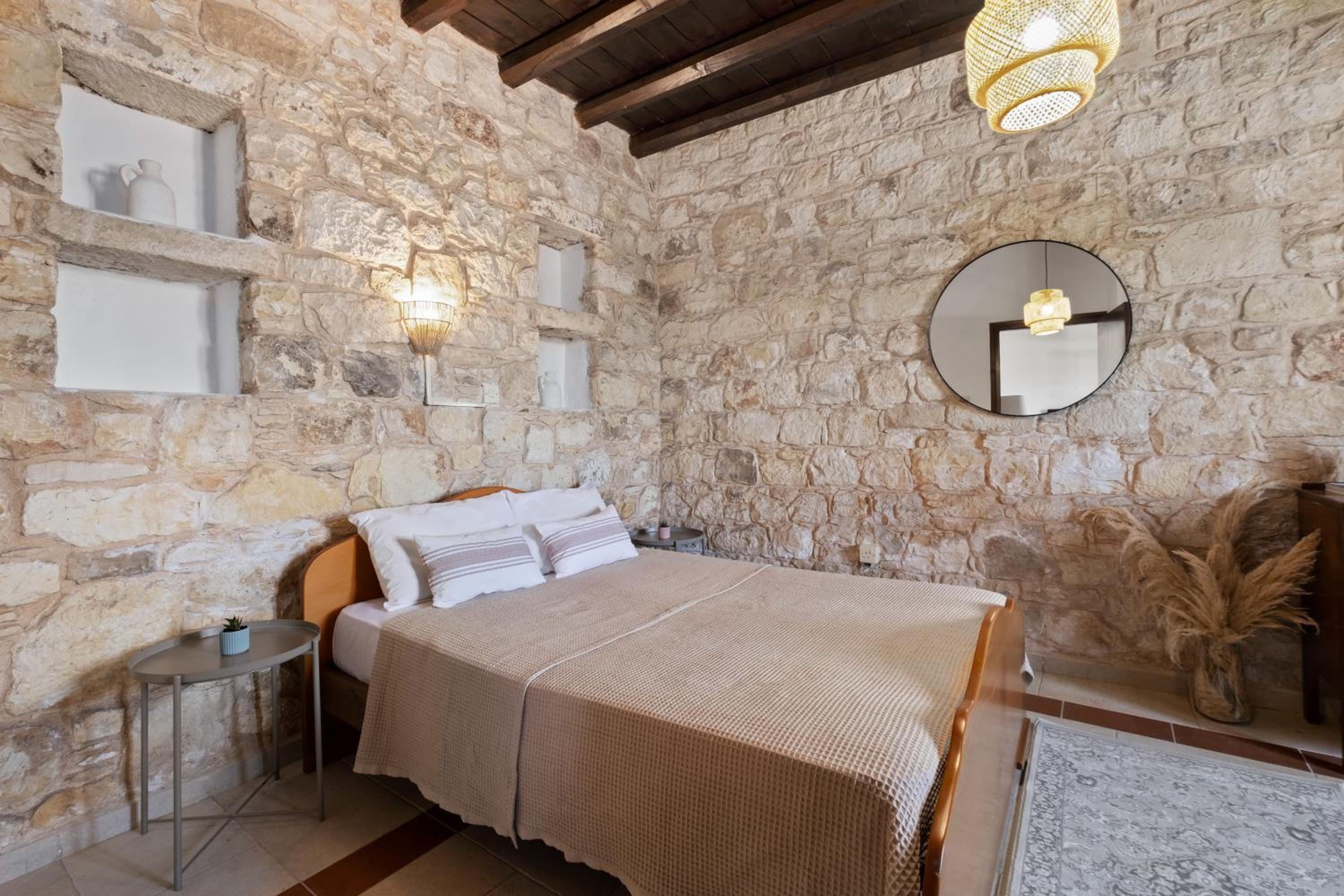 Inia Lara Suites by Nomads