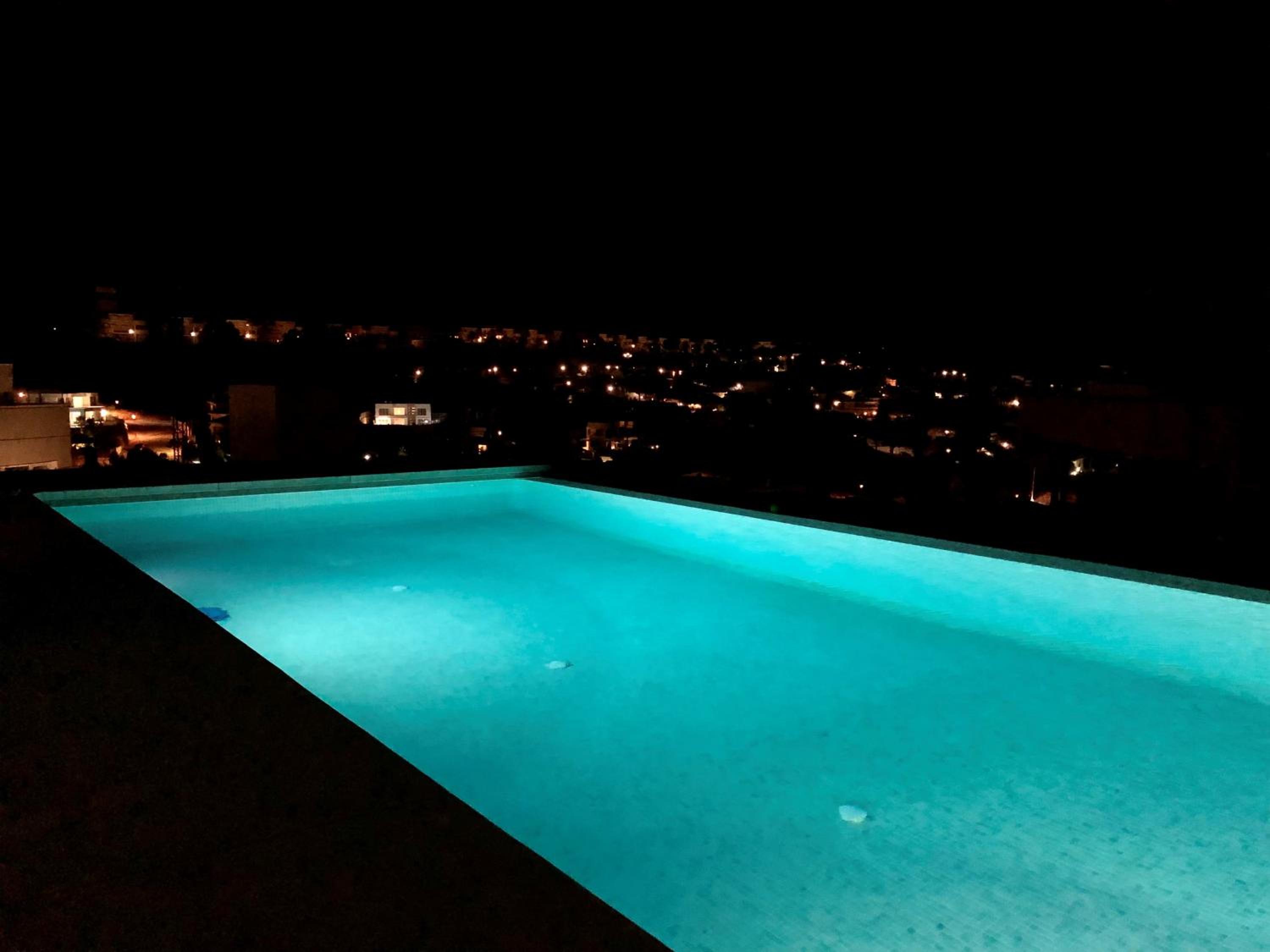 Villa BuenaVista Hills - Sea View - Infinity Pool - Parking - Grill