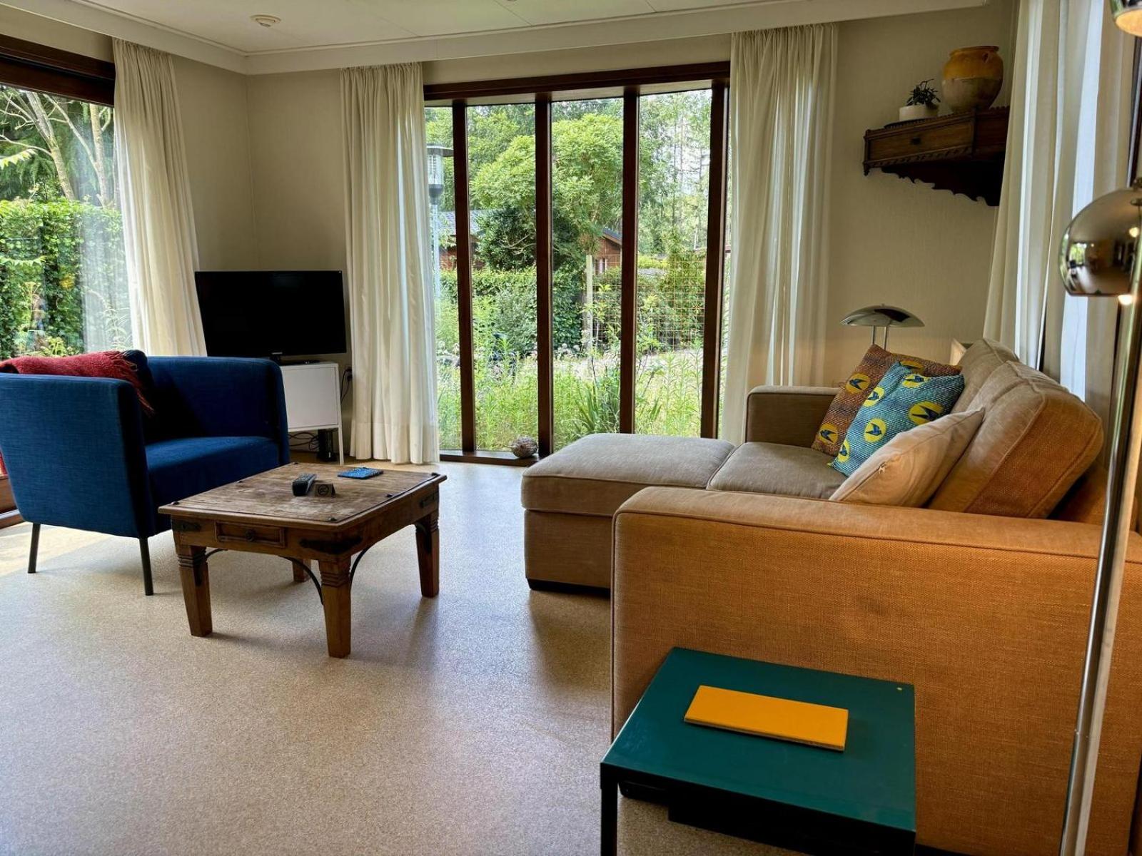 Tiny Lodge Basic view 4