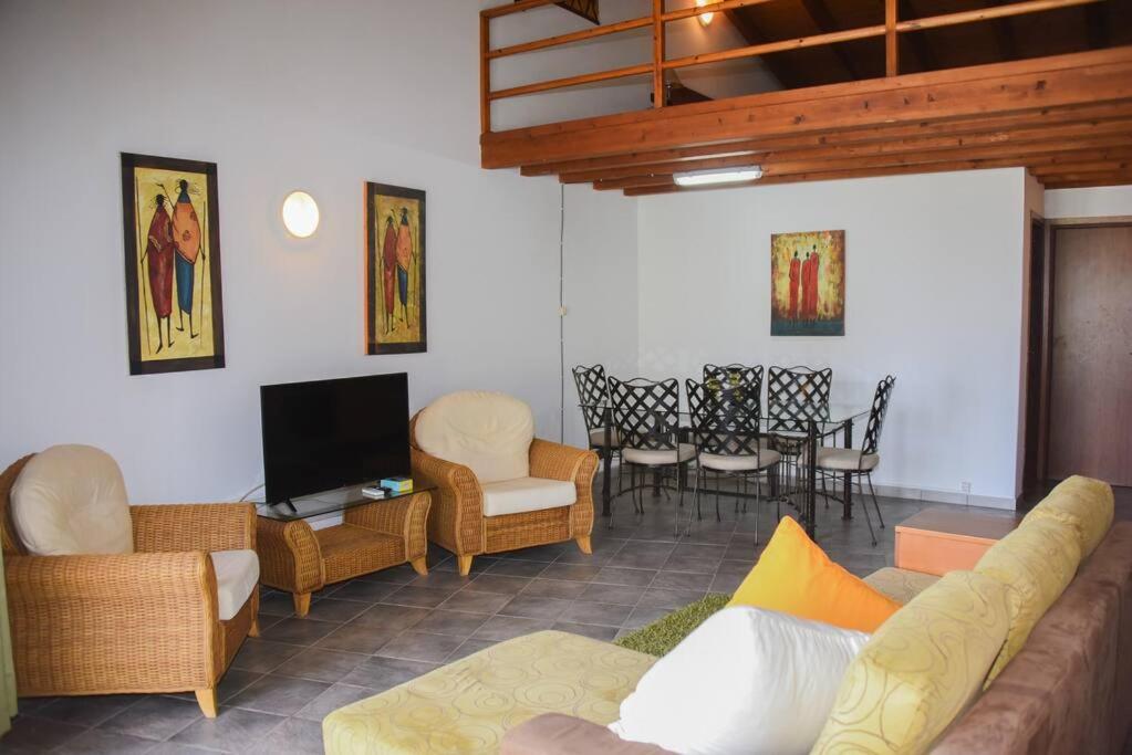 Sea View Apartment in the Center
