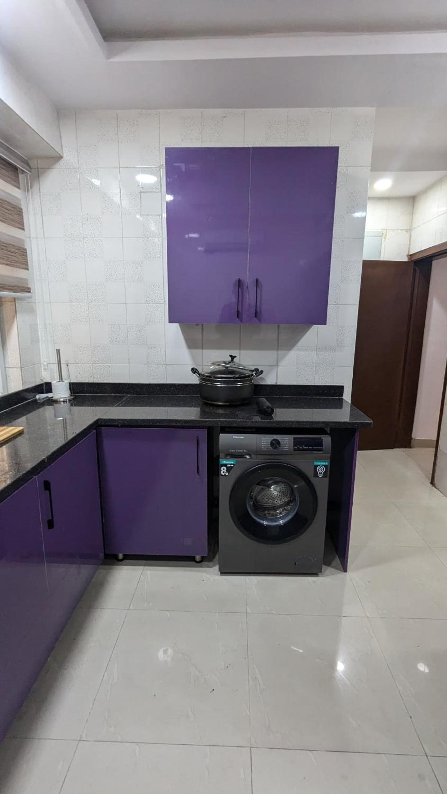 Waterfront 3bedroom with Ps5, snooker, pool in admiralty, lekki phase1 view 4