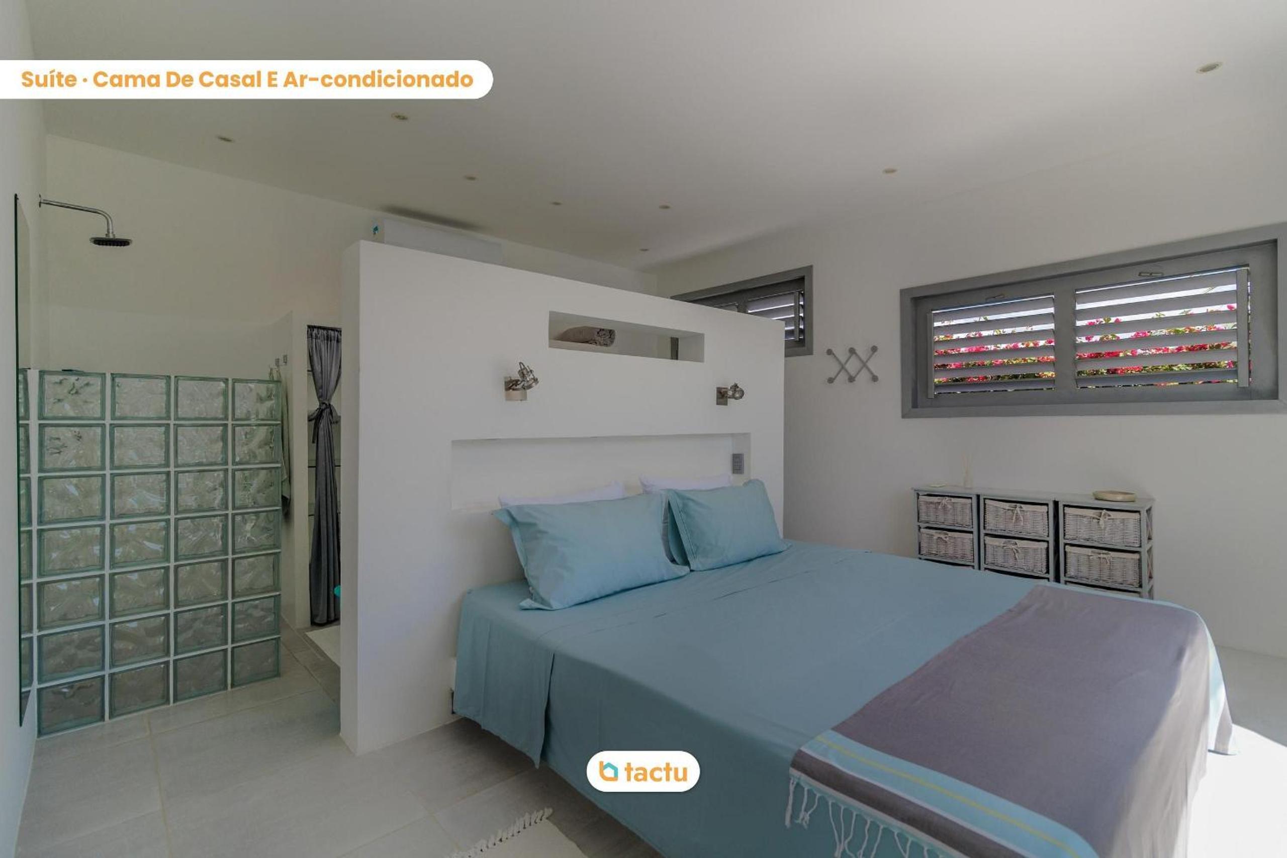 Vila Constantine em Fortim com piscina