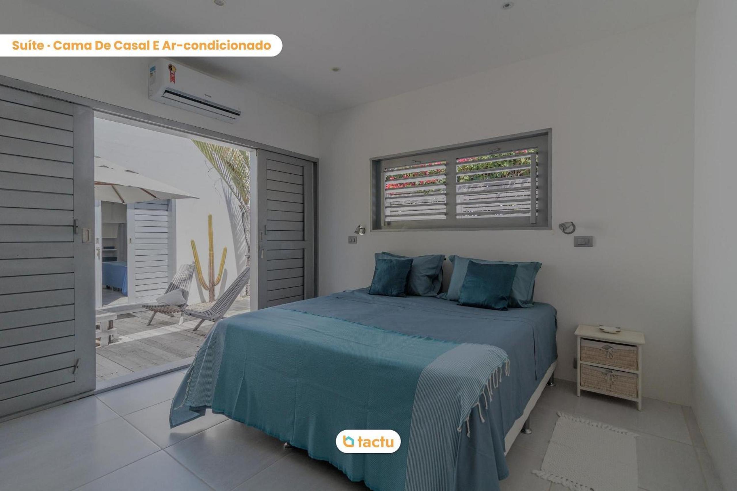 Vila Constantine em Fortim com piscina