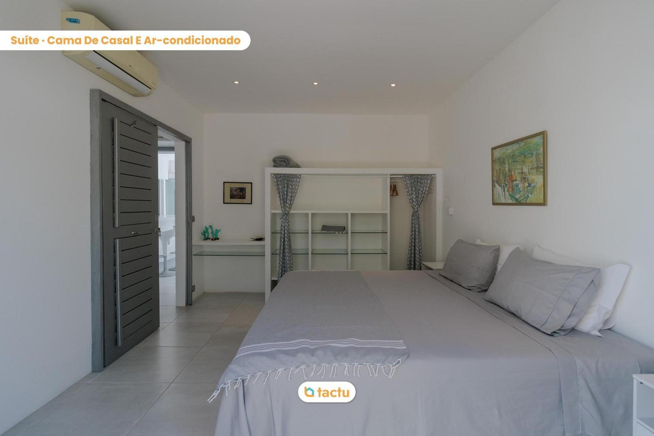 Vila Constantine em Fortim com piscina
