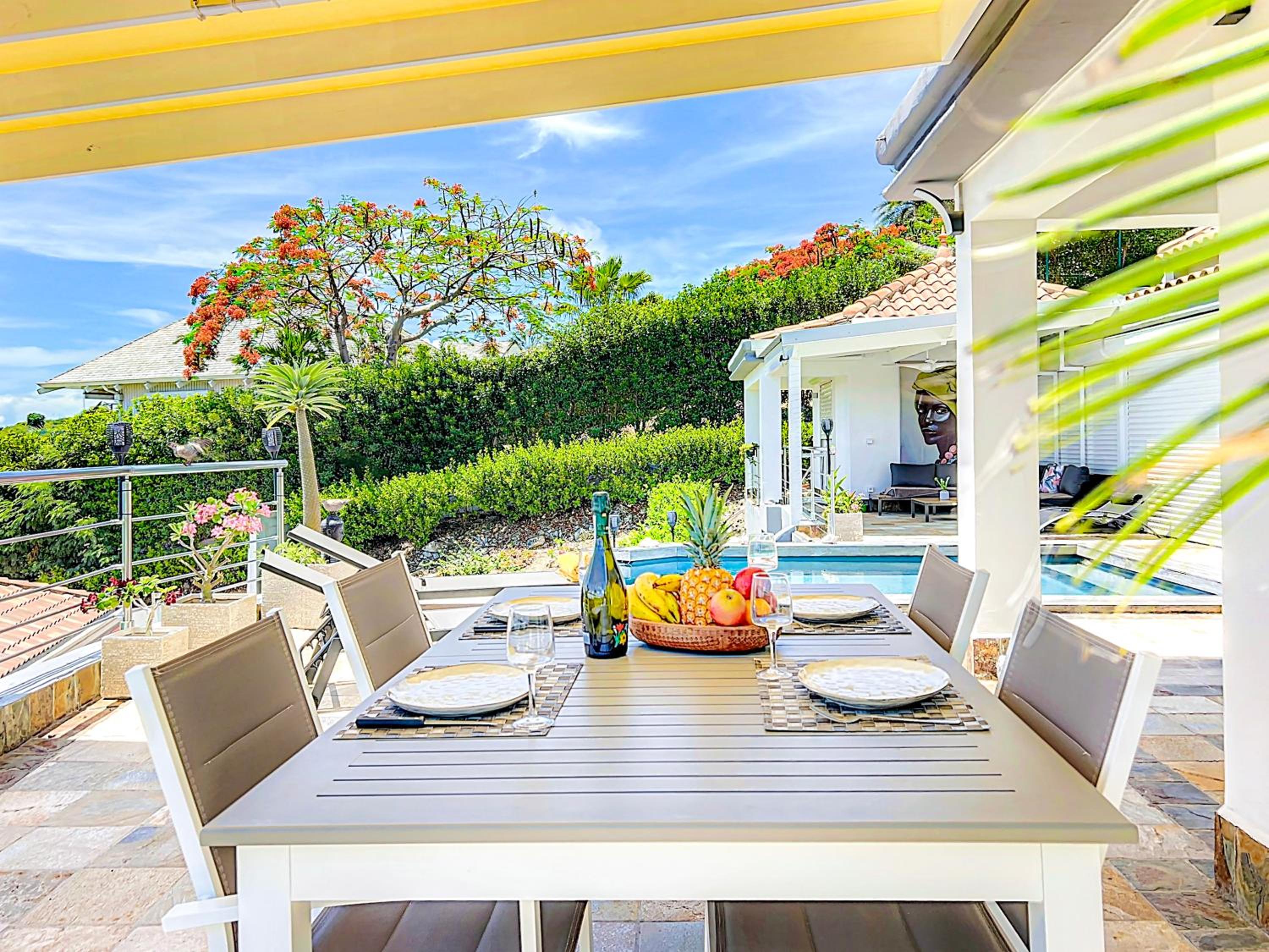 Villa Palm Dove 5 min from Orient Bay beach view 4