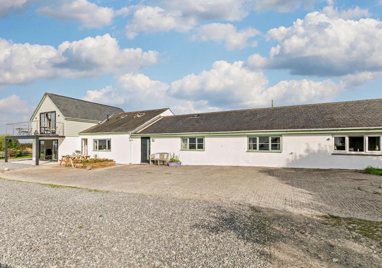 5 Bed in St. Merryn oc-t27899