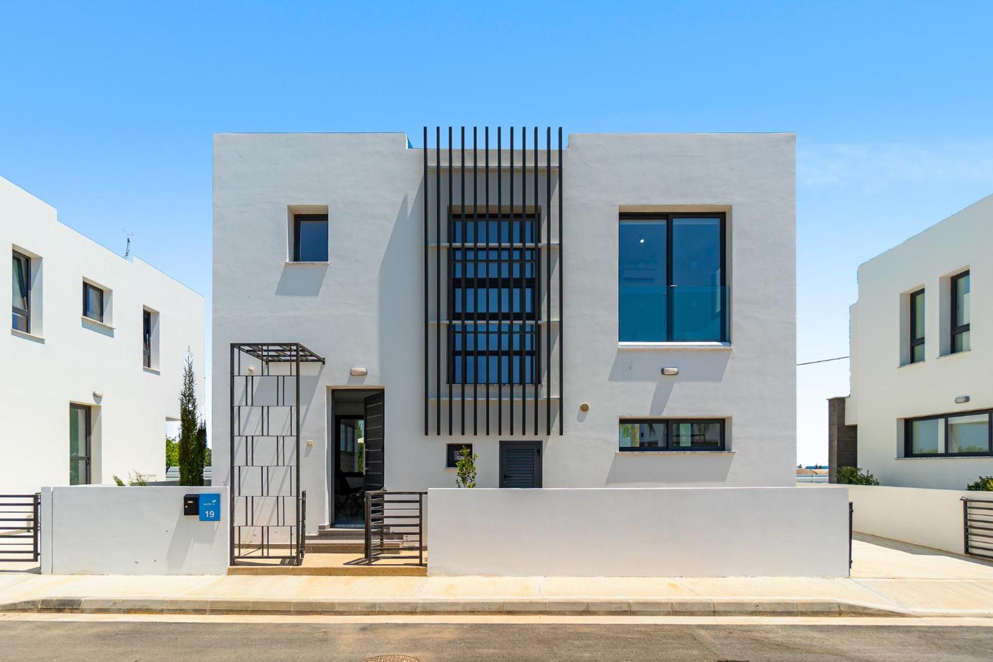 Villa Alassia 19 by Ezoria Villas