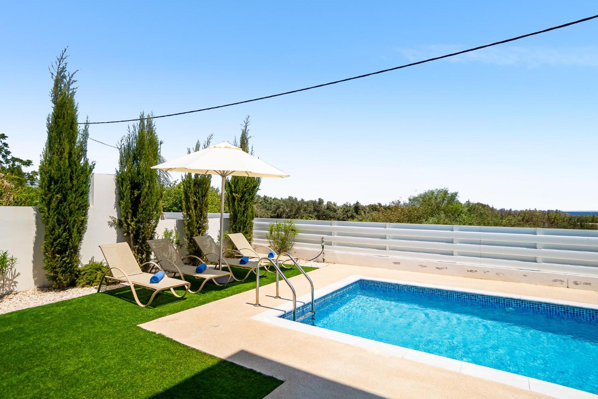 Villa Alassia 19 by Ezoria Villas