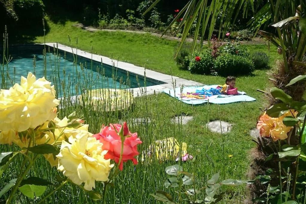 Lovely 60ies Villa on the lake, pool and Sauna