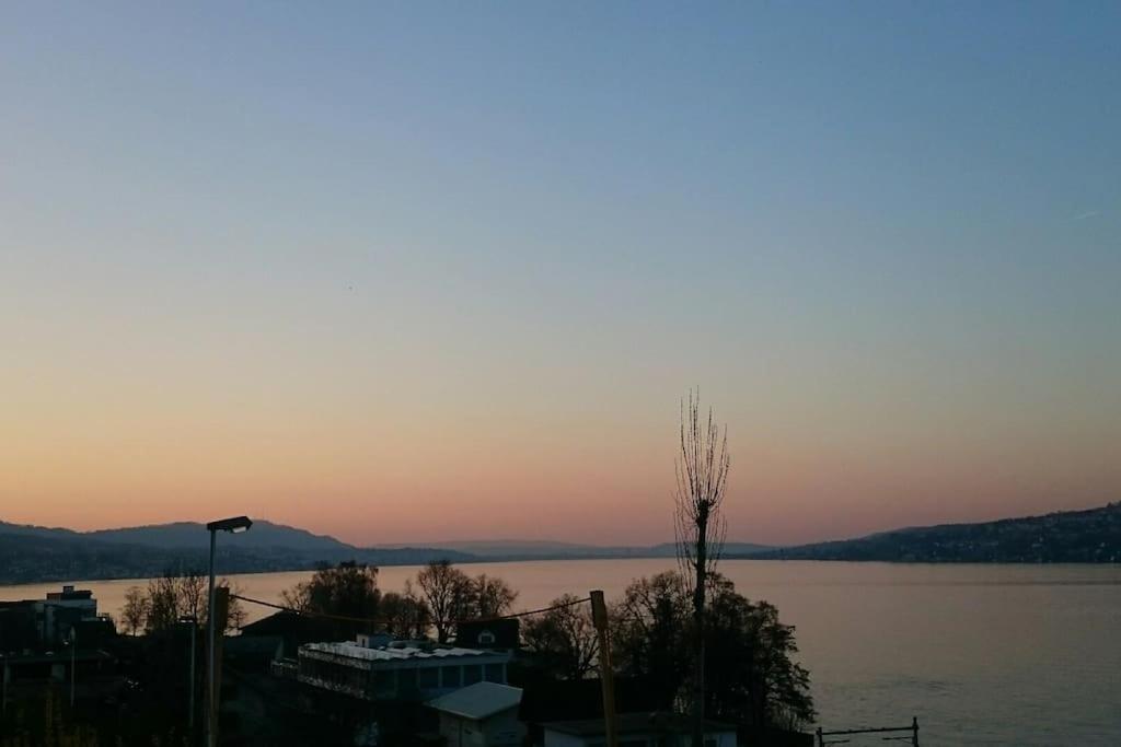Lovely 60ies Villa on the lake, pool and Sauna