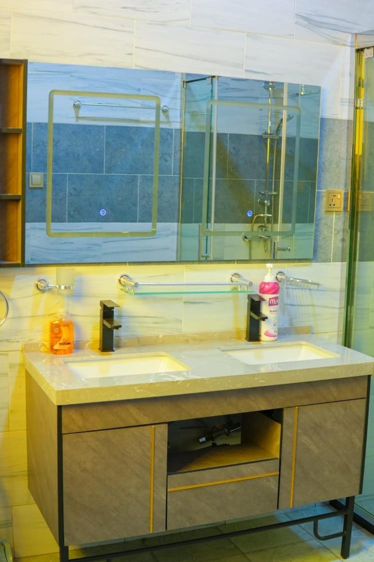 Kigali Shinning Hotel